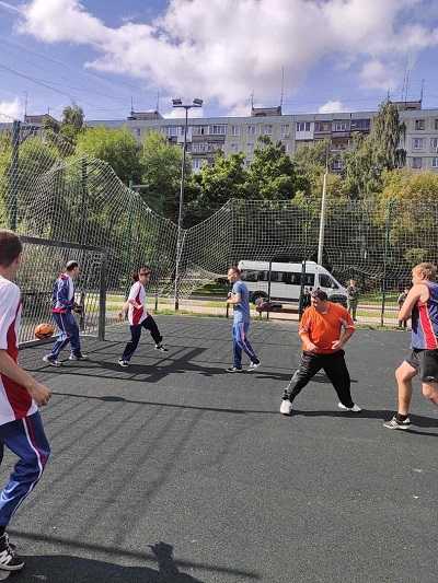 В ГБУ «Автозаводский ПНИ» был проведен День здоровья и турнир по мини- футболу.